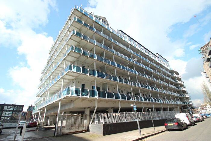 2 Bedroom Flat To Rent In Platinum House Lyon Road, Harrow, Middlesex, HA1