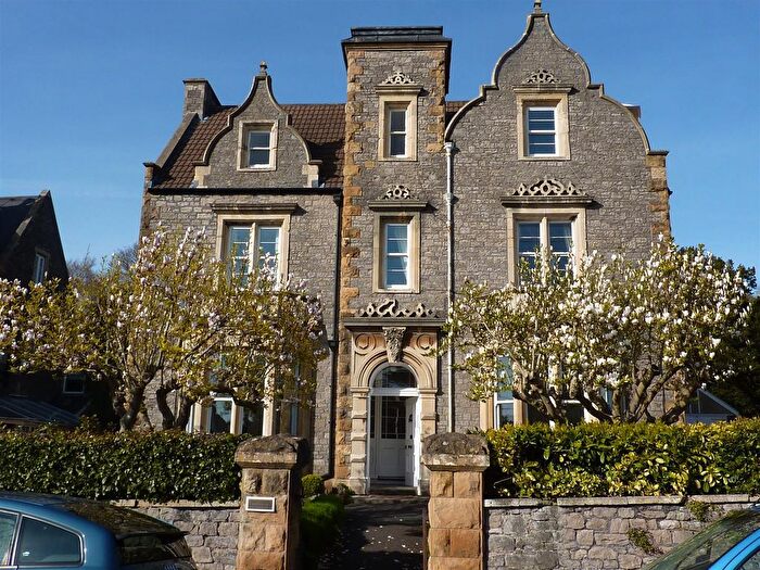 1 Bedroom Flat To Rent In Linden Road, Clevedon, North Somerset, BS21