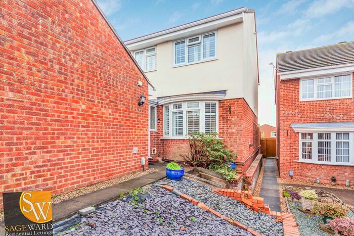 3 Bedroom Semi-Detached House To Rent In Aldwyke Rise, Ware, SG12