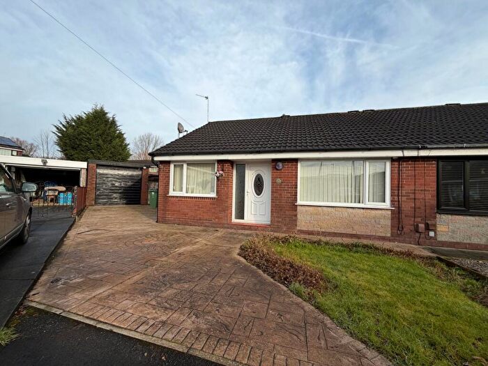 2 Bedroom Bungalow For Sale In Lowton Street, Radcliffe, Manchester, M26