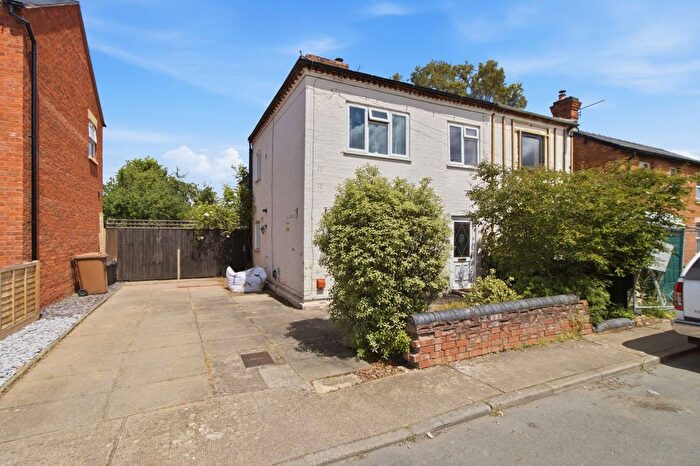 2 Bedroom Semi-Detached House For Sale In Spring Gardens, Malvern, WR14