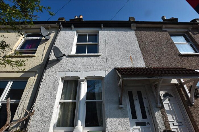 2 Bedroom Terraced House To Rent In Cresswell Road, London, SE25