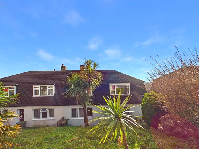 2 Bedroom Flat For Sale In Newcastle Gardens, Plymouth, Devon, PL5