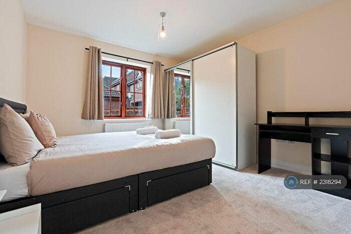 2 Bedroom Flat To Rent In Monkston Park, Milton Keynes, MK10