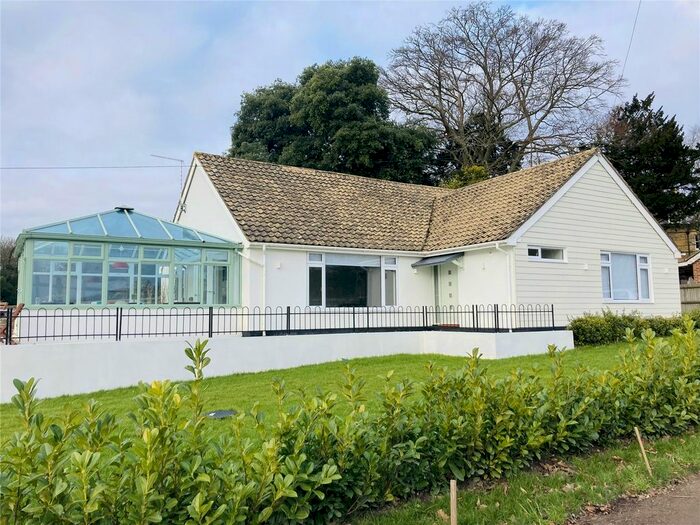 3 Bedroom Bungalow To Rent In Property, Near Maidstone, Kent ME14