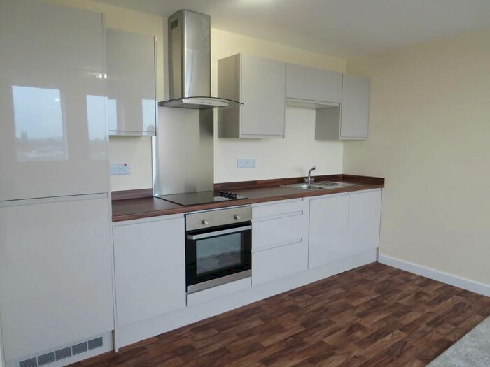 1 Bedroom Flat To Rent In Tameway Plaza, Bridge Street, Walsall, Birmingham, WS1
