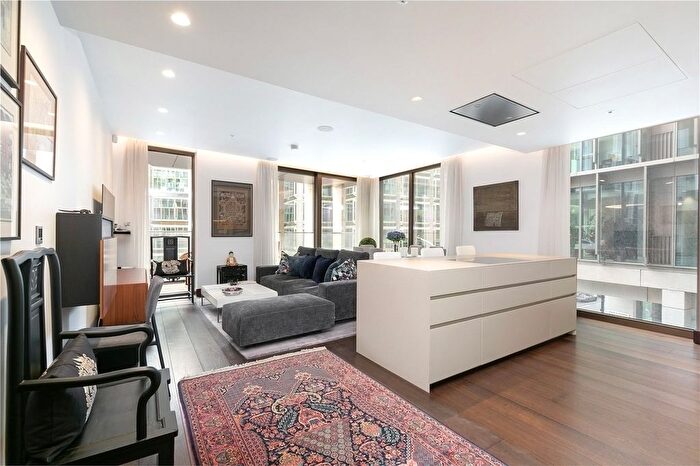 2 Bedroom Flat For Sale In Kings Gate Walk, Victoria Street, SW1E