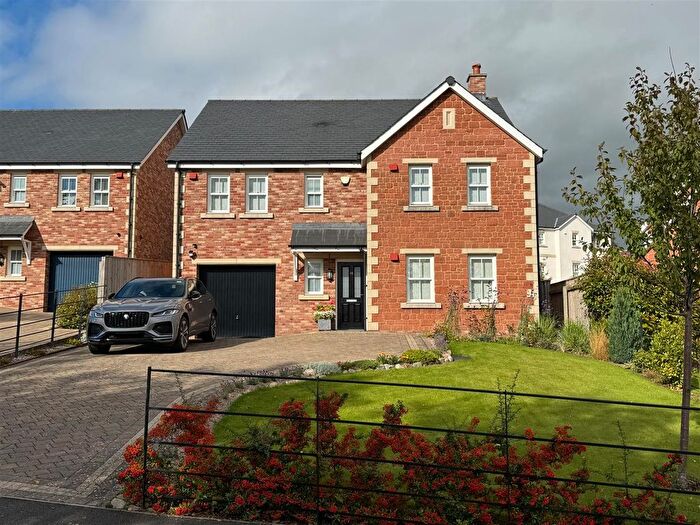 4 Bedroom Property For Sale In Manor Park, Carleton, Penrith, CA11