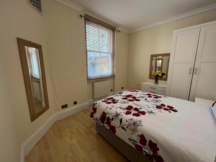 1 Bedroom Flat To Rent In White Horse Street, London, W1J