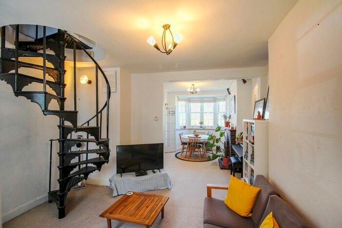 2 Bedroom Terraced House To Rent In Chase Road, London, N14