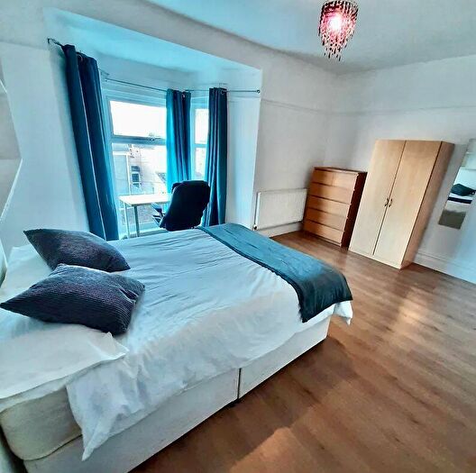 5 Bedroom House To Rent In Cromwell Street, Mount Pleasant, Swansea, SA1