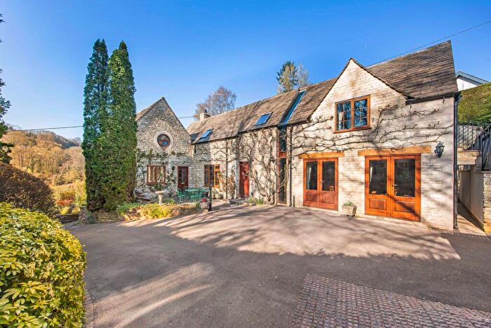 4 Bedroom Detached House For Sale In Cow Lane, Inchbrook, Stroud, GL5