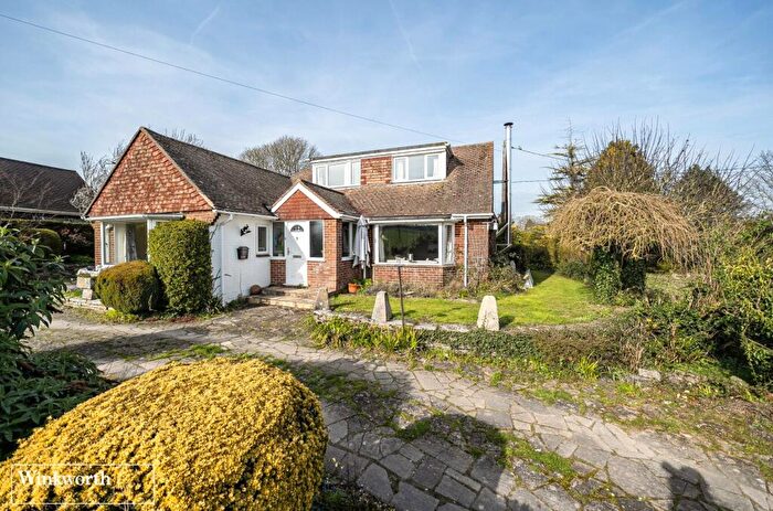 4 Bedroom Detached House For Sale In Hackwood Lane, Cliddesden, Basingstoke, Hampshire, RG25