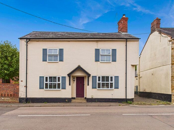 3 Bedroom Detached House For Sale In High Street, Astcote, NN12