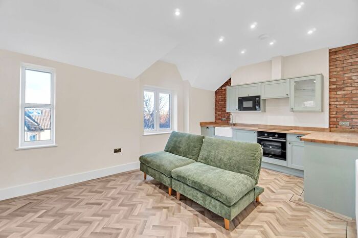 2 Bedroom Flat To Rent In Belmont Road, St. Andrews, BS6