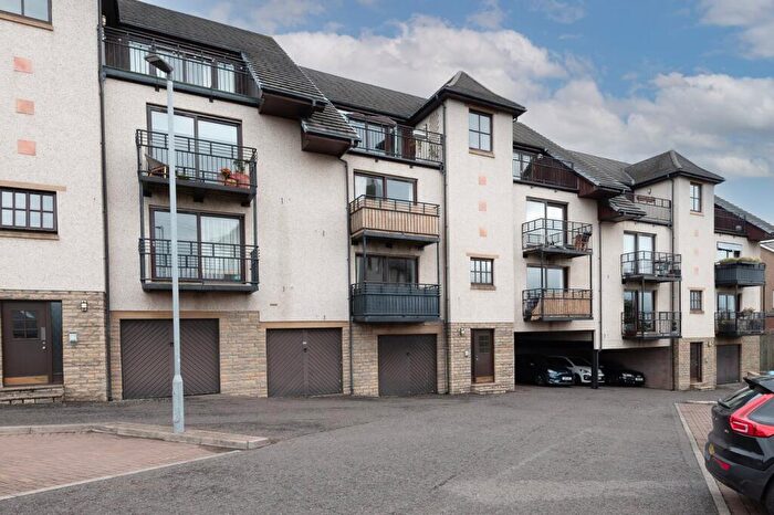 2 Bedroom Flat For Sale In Blackness Avenue, Dundee, DD2