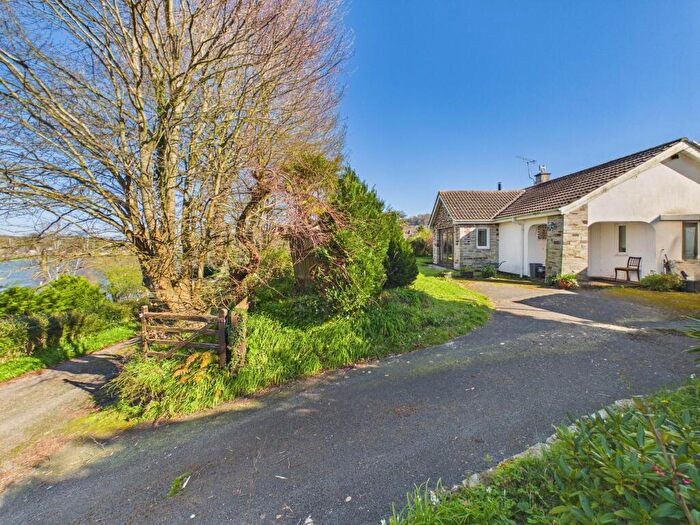 3 Bedroom Bungalow For Sale In Limekiln, Millbrook, PL10