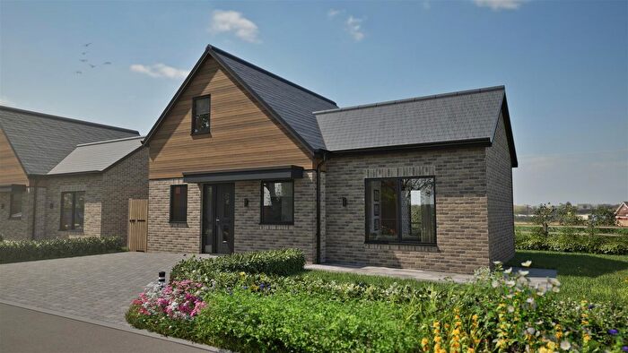 2 Bedroom Detached Bungalow For Sale In Lea Way, Huntington, York, YO32