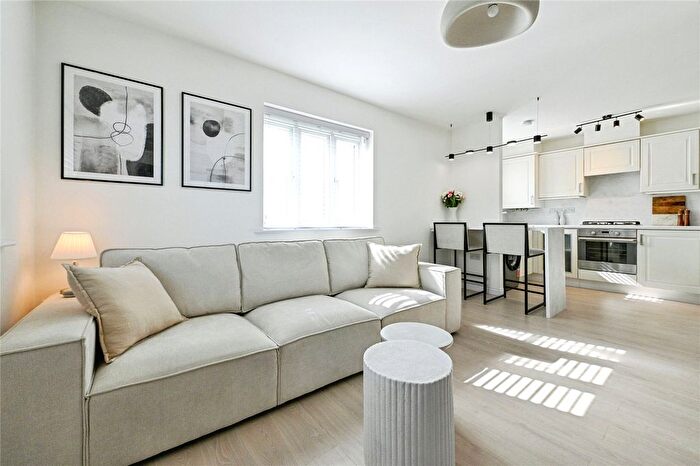 1 Bedroom Flat For Sale In Dukes Place, King's Lynn, Norfolk, PE30