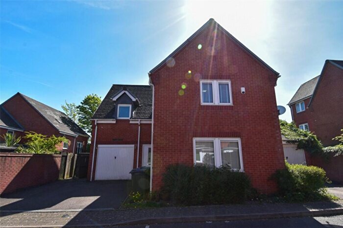 4 Bedroom Detached House To Rent In Meadow Gate, Northfield, Birmingham, West Midlands, B31