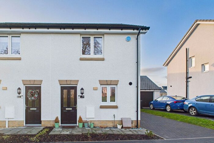 2 Bedroom Semi Detached House For Sale In Redshank Avenue, Newton Farm, G72