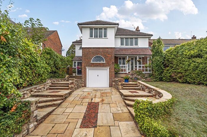 4 Bedroom Detached House For Sale In Wyvern Road, West Purley, CR8