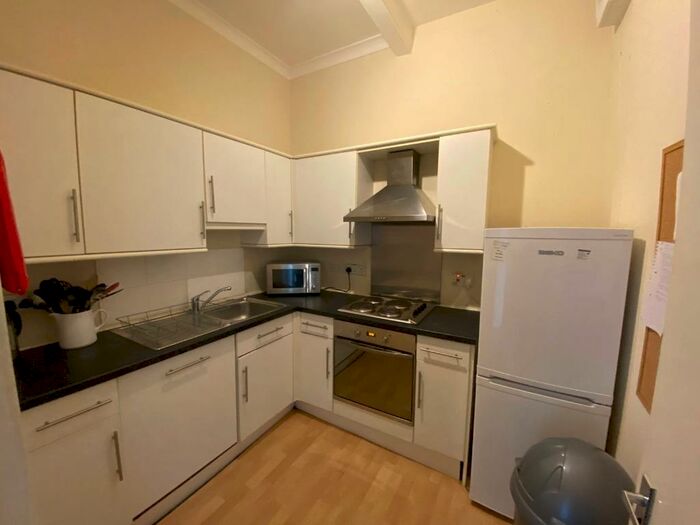 4 Bedroom Flat To Rent In Livingstone Place, Marchmont, Edinburgh, EH9