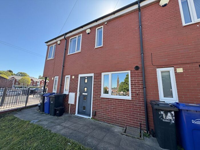 3 Bedroom Terraced House To Rent In Stourbridge - Prospect Hill, DY8