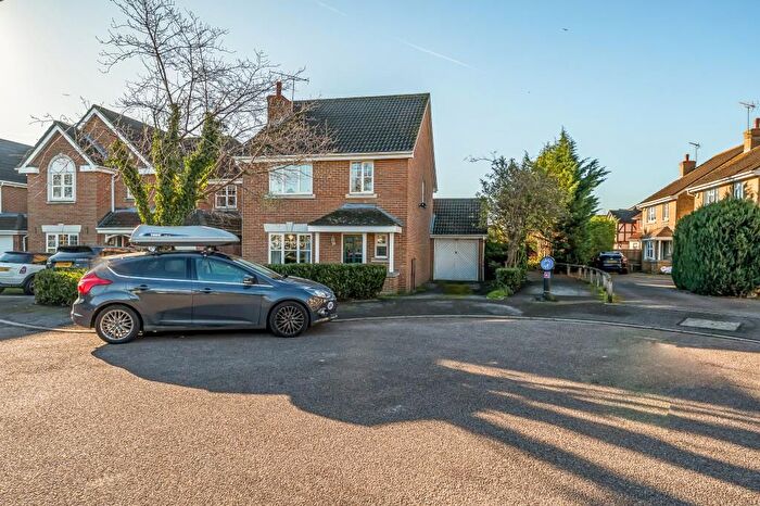 4 Bedroom Detached House For Sale In Maidenhead, Berkshire, SL6