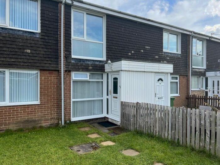 2 Bedroom Flat To Rent In Wedder Law, Cramlington, NE23