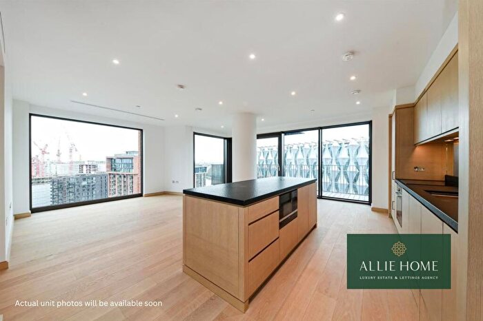 3 Bedroom Flat For Sale In Viaduct Gardens, Embassy Gardens, SW11