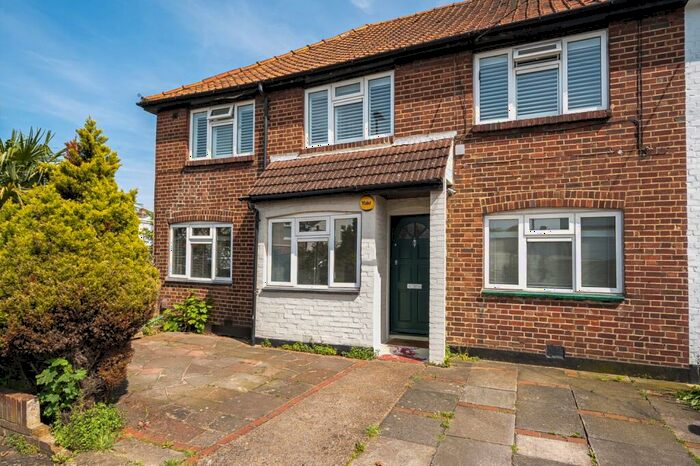 2 Bedroom Maisonette To Rent In Elmcroft Road Orpington, BR6