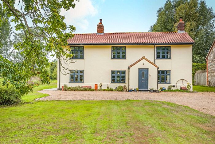 4 Bedroom Detached House For Sale In Cromer Road, Lower Gresham, Norwich, NR11