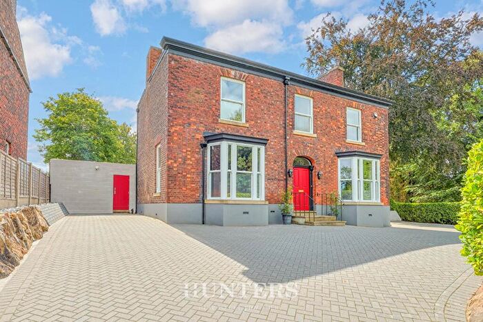 6 Bedroom Detached House For Sale In Manchester Old Road, Middleton, Manchester, M24