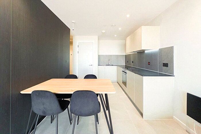 1 Bedroom Flat For Sale In City Gardens, B Spinners Wy, Manchester, M15