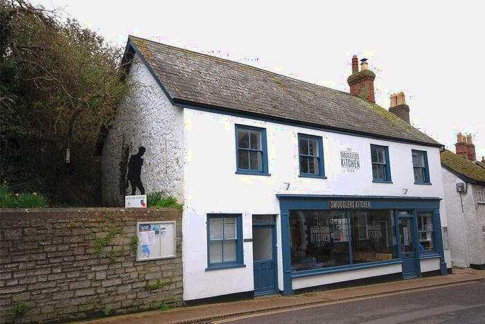 2 Bedroom Flat To Rent In Fore Street, Beer, Seaton, Devon, EX12