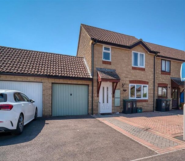 3 Bedroom Property For Sale In Thrift Close, Stalbridge, Sturminster Newton, DT10