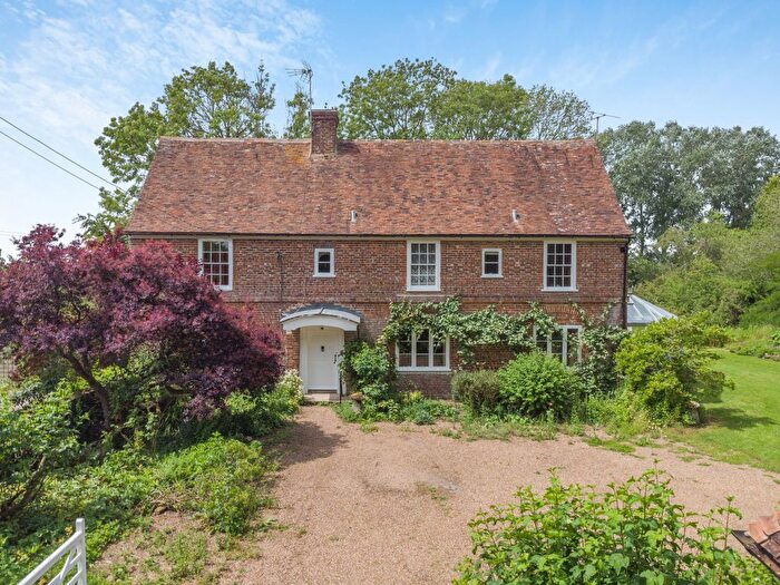 4 Bedroom Detached House For Sale In Troy Town Lane, Brook, Ashford, TN25