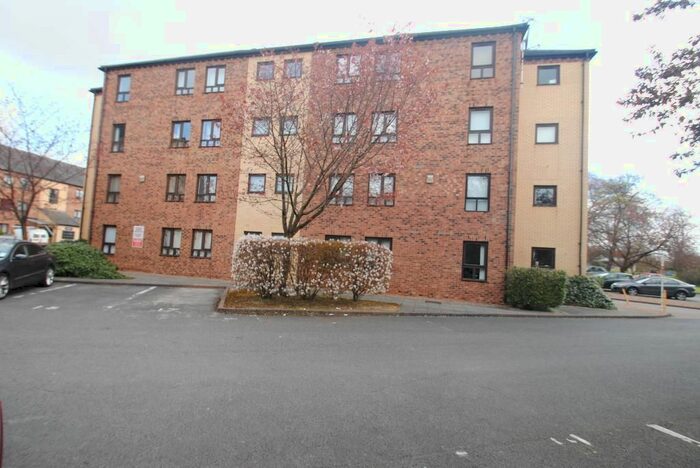 2 Bedroom Flat To Rent In Hepworth, Woodlands Village, Many Gates Lane, Wakefield, West Yorkshire, WF1