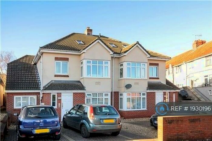 2 Bedroom Flat To Rent In Cransley Crescent, Bristol, BS9