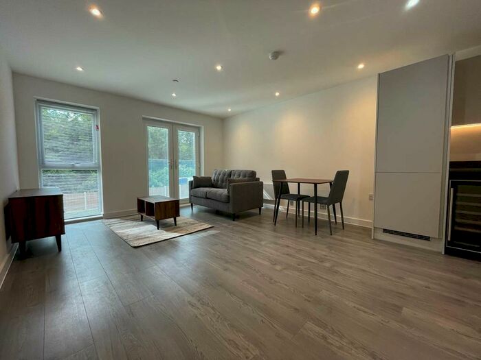 1 Bedroom Apartment To Rent In Alexandra Park, LS4