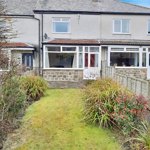 2 Bedroom Terraced House To Rent In Main Street, Wilsden, BD15