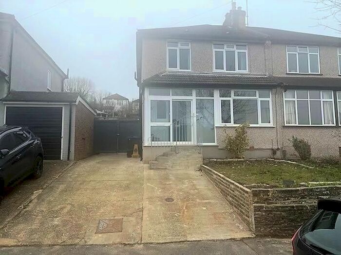 3 Bedroom End Of Terrace House To Rent In Beverley Road, Whyteleafe, CR3