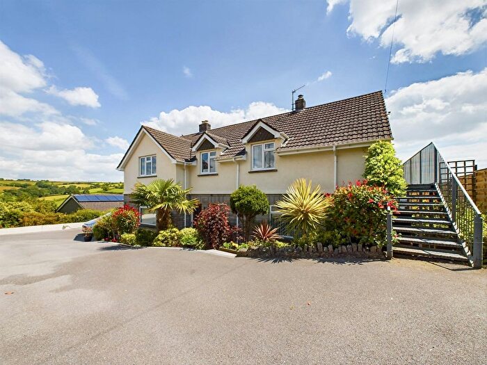 6 Bedroom Detached House For Sale In Manor Park, Kingsbridge, TQ7