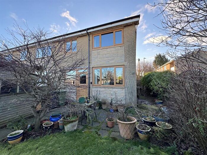 3 Bedroom Semi Detached House For Sale In Kirklea, Shelley, HD8