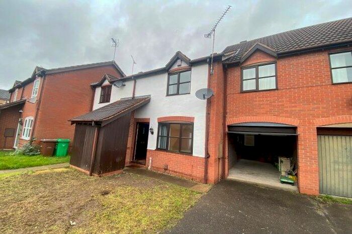 2 Bedroom Property To Rent In Shelby Close, Nottingham, NG7