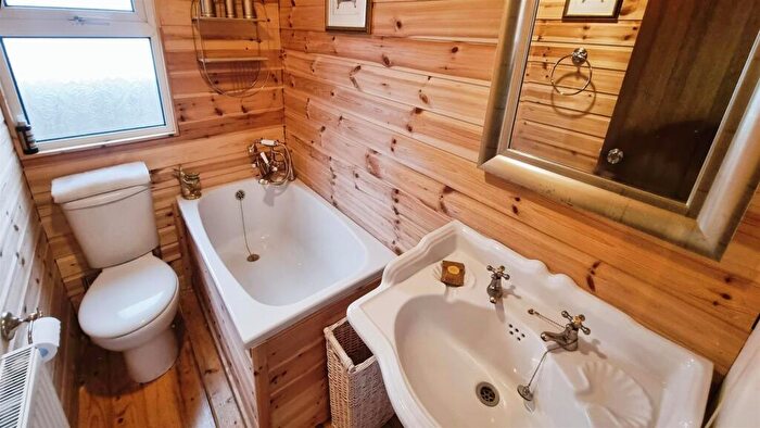 1 Bedroom Park Home For Sale In Fineburn Caravan Park, Frosterley, Weardale, DL13