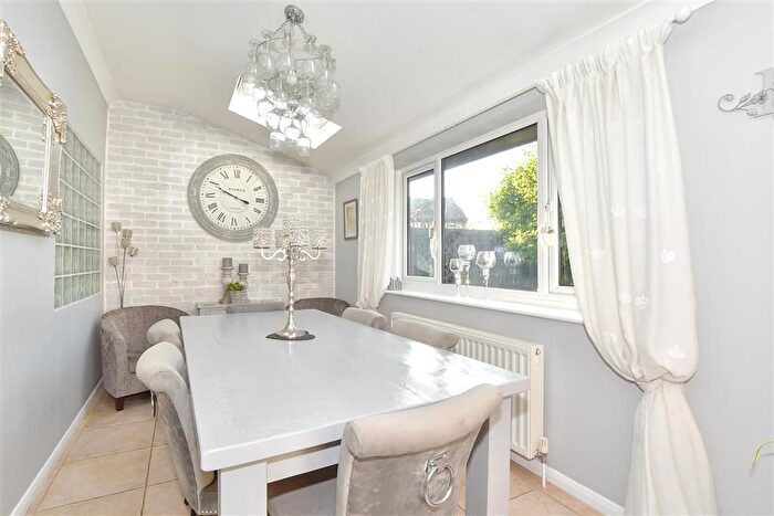 4 Bedroom Detached House For Sale In Cedar Drive, Southwater, Horsham, West Sussex, RH13