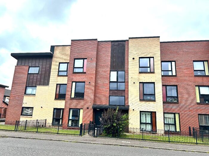 2 Bedroom Flat To Rent In Harhill Street, Glasgow, G51