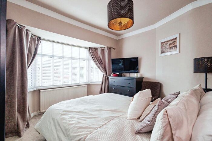 3 Bedroom Semi-Detached House For Sale In Westbourne Road, Denton, Manchester, Greater Manchester, M34